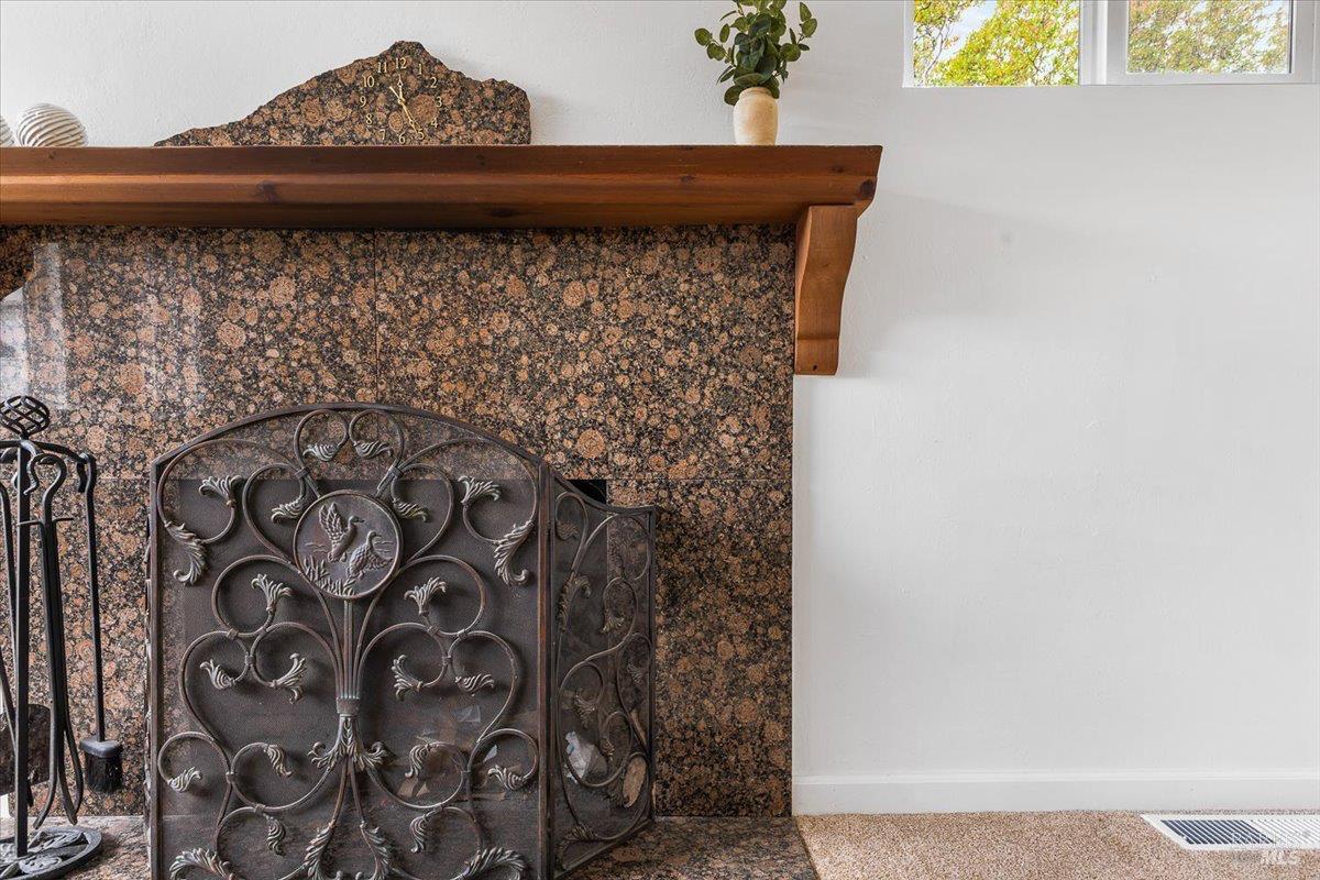 Detail Gallery Image 7 of 37 For 1146 Evans Dr, Santa Rosa,  CA 95405 - 4 Beds | 2 Baths