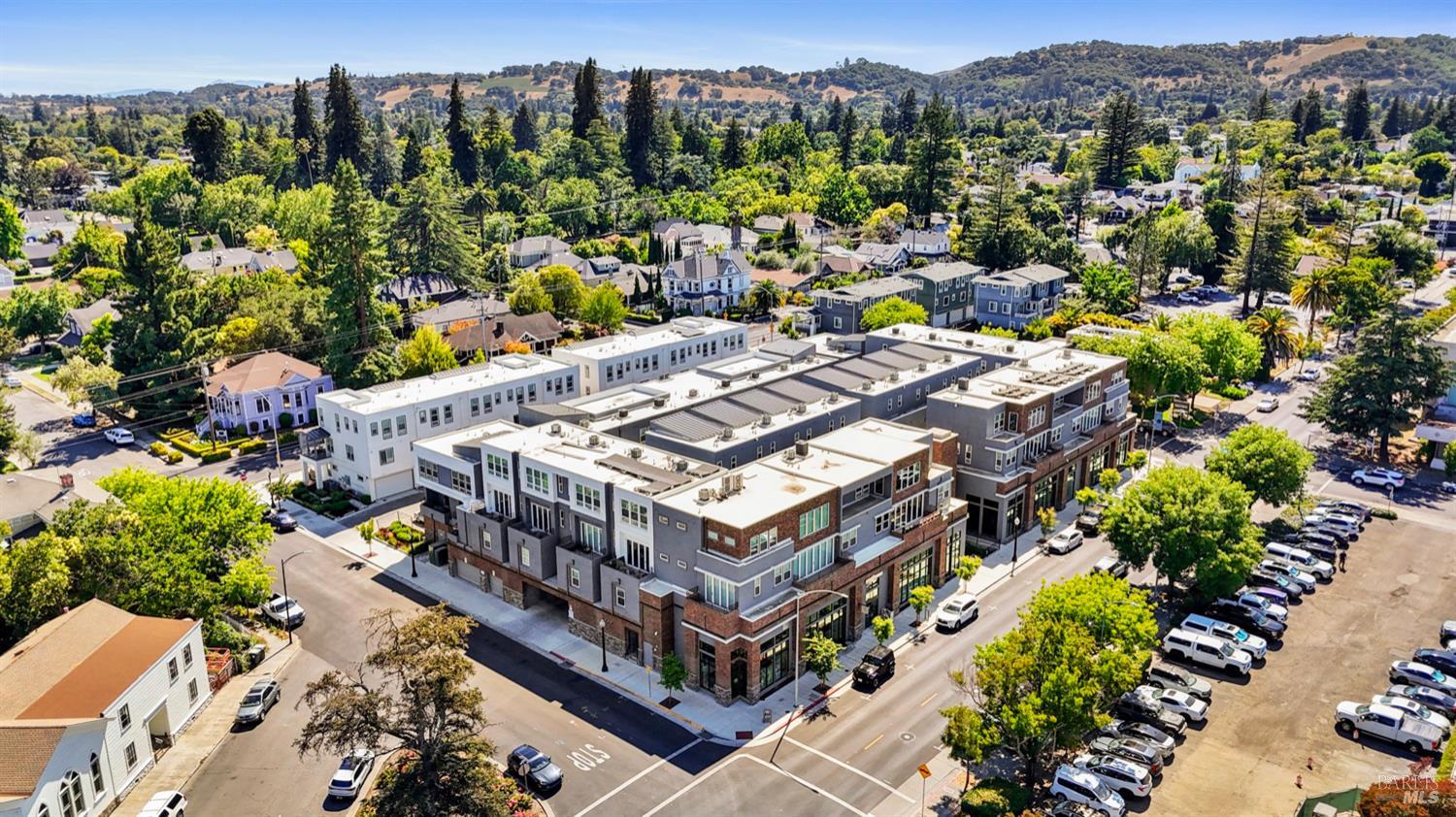 Detail Gallery Image 47 of 51 For 1655 2nd St #306,  Napa,  CA 94559 - 3 Beds | 3/1 Baths
