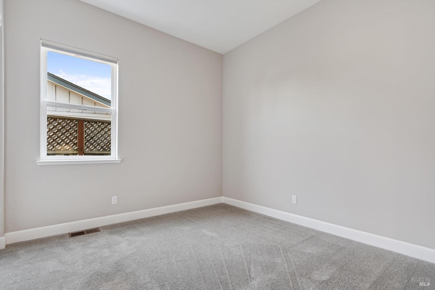 Detail Gallery Image 14 of 34 For 4716 Paulette Pl, Santa Rosa,  CA 95403 - 3 Beds | 2 Baths