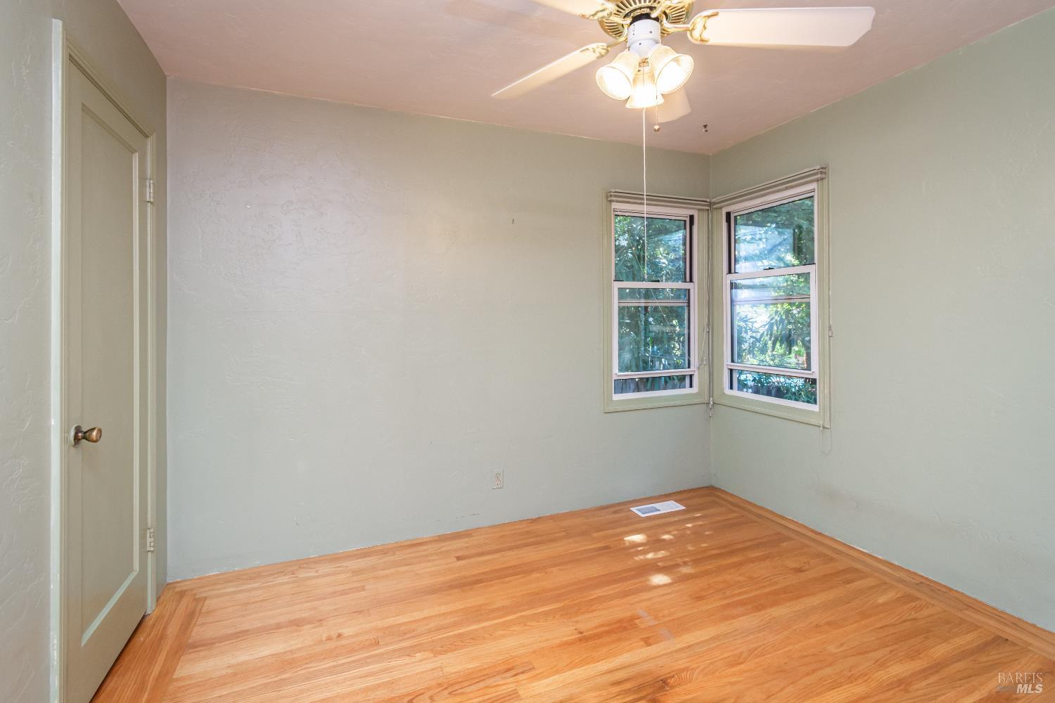 Detail Gallery Image 36 of 53 For 431 E Berna Ave, Napa,  CA 94559 - 3 Beds | 2 Baths