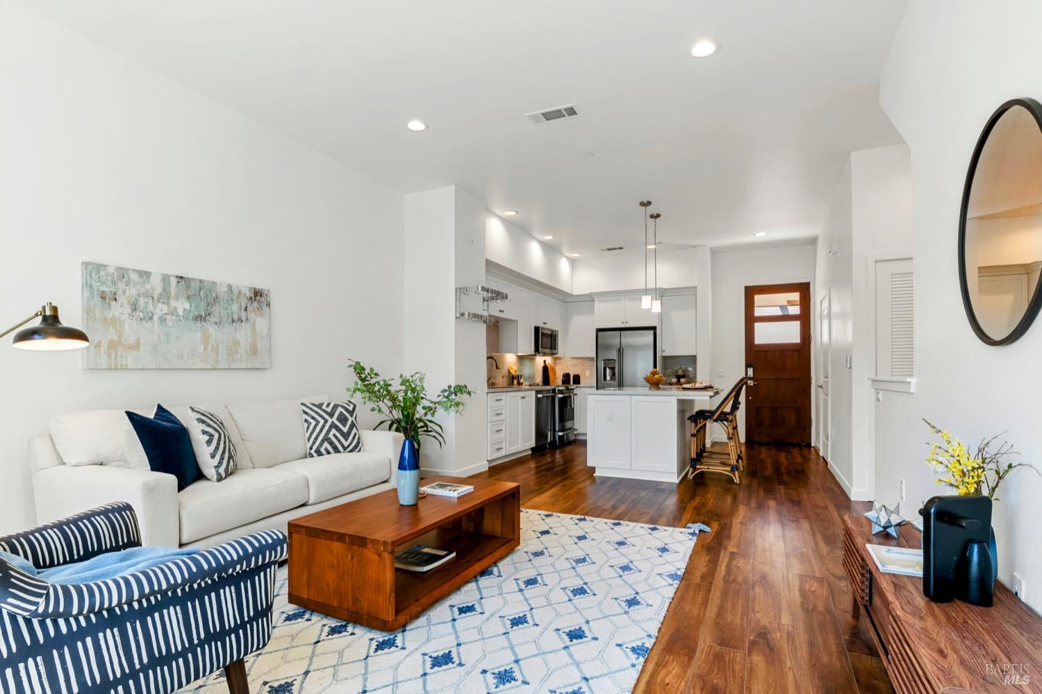 Detail Gallery Image 19 of 51 For 1655 2nd St #306,  Napa,  CA 94559 - 3 Beds | 3/1 Baths