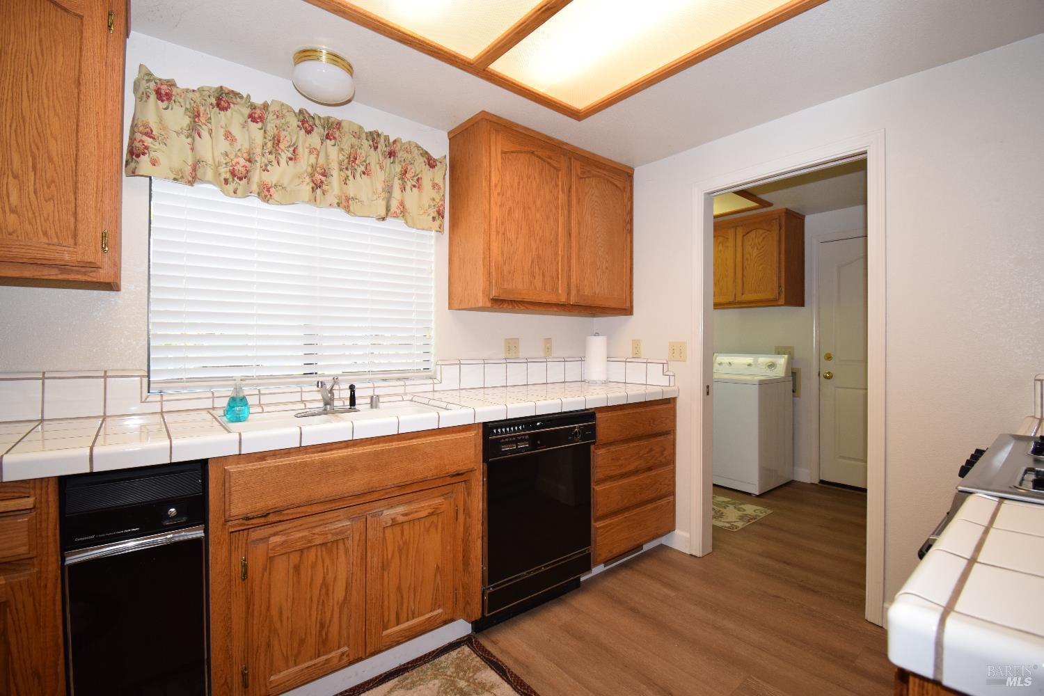 Detail Gallery Image 6 of 34 For 2780 Greenway Dr, Kelseyville,  CA 95451 - 3 Beds | 2 Baths