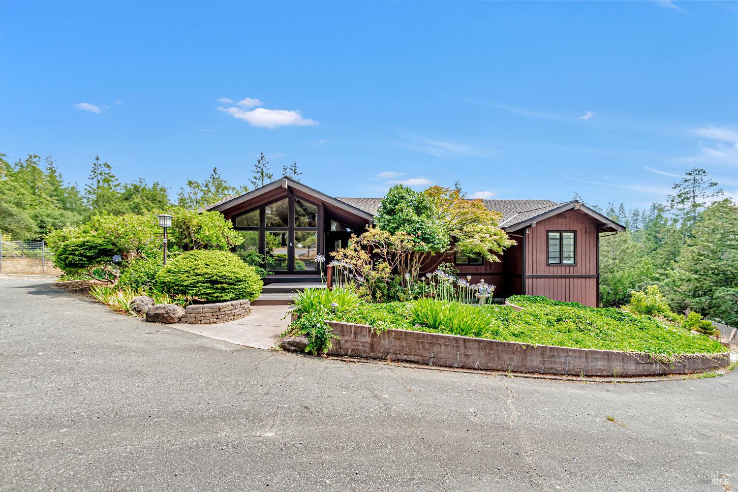 Detail Gallery Image 1 of 63 For 3415 Harrison Grade Rd, Sebastopol,  CA 95472 - 3 Beds | 3 Baths