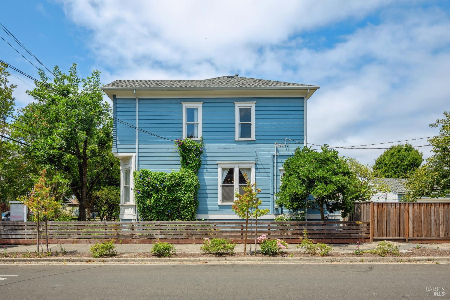 Detail Gallery Image 41 of 56 For 539 Benton St, Santa Rosa,  CA 95404 - 4 Beds | 2 Baths