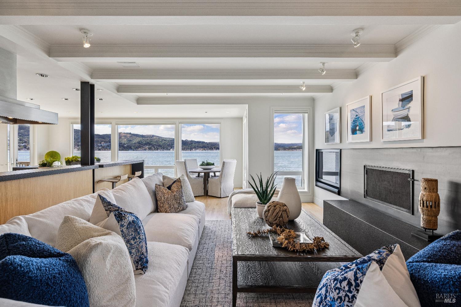 Detail Gallery Image 16 of 60 For 21 W Shore Rd, Belvedere Tiburon,  CA 94920 - 3 Beds | 3/1 Baths