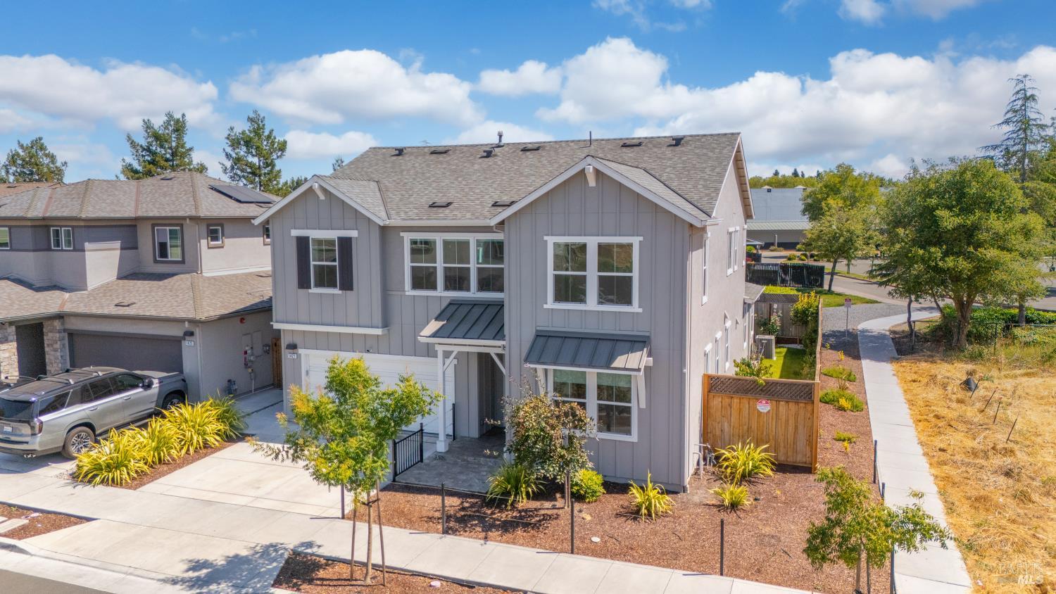 Detail Gallery Image 65 of 81 For 1421 Oak Cir, Rohnert Park,  CA 94928 - 4 Beds | 3/1 Baths