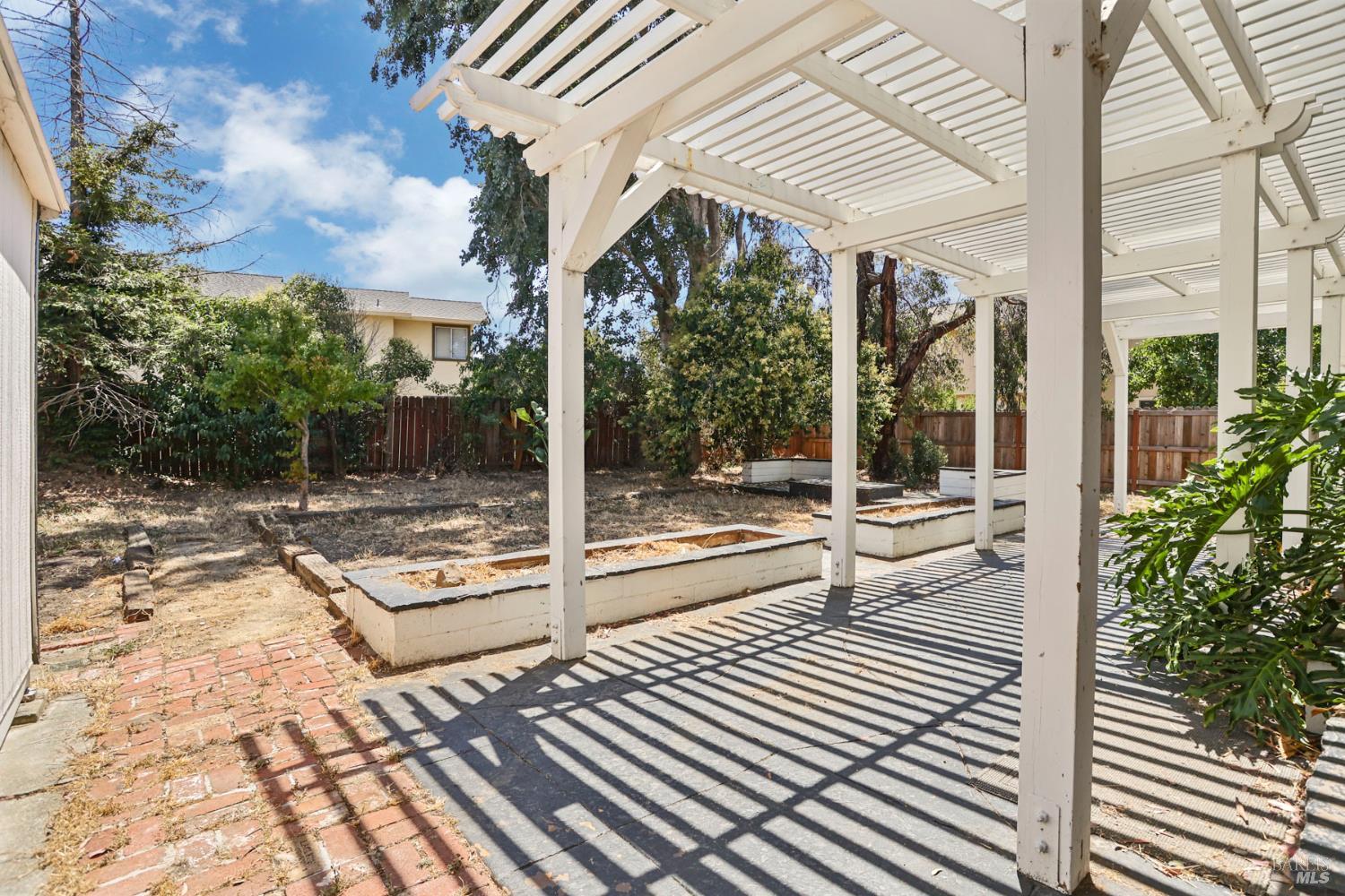 Detail Gallery Image 44 of 51 For 4881 Regency Pl, Fairfield,  CA 94534 - 3 Beds | 2/1 Baths