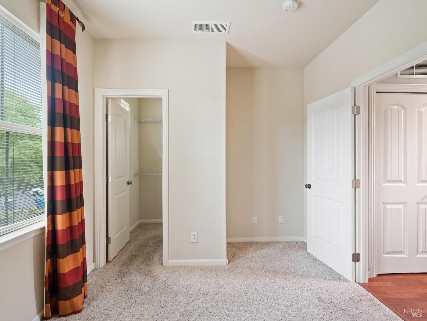 Detail Gallery Image 19 of 28 For 165 Stonegate Cir #E,  Cloverdale,  CA 95425 - 2 Beds | 2 Baths