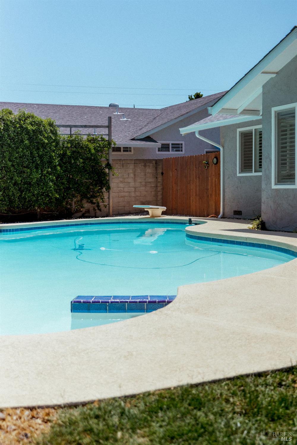 Detail Gallery Image 40 of 43 For 185 Salinas Dr, Vacaville,  CA 95688 - 3 Beds | 2 Baths