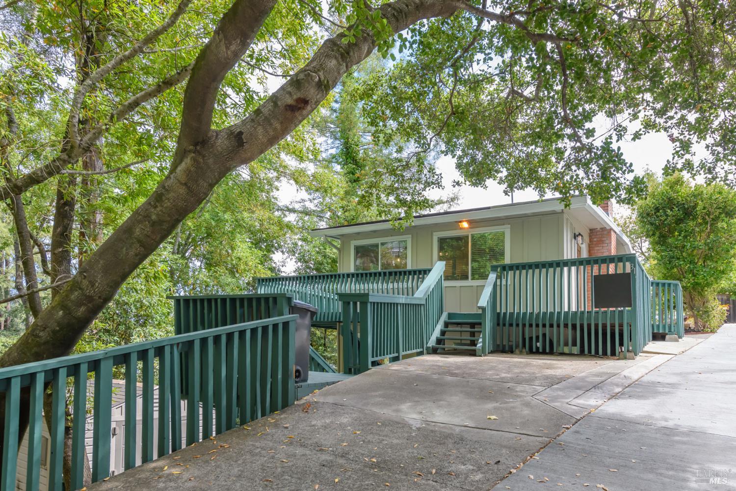 Detail Gallery Image 32 of 32 For 31 Glen Ave, San Rafael,  CA 94901 - 3 Beds | 2 Baths
