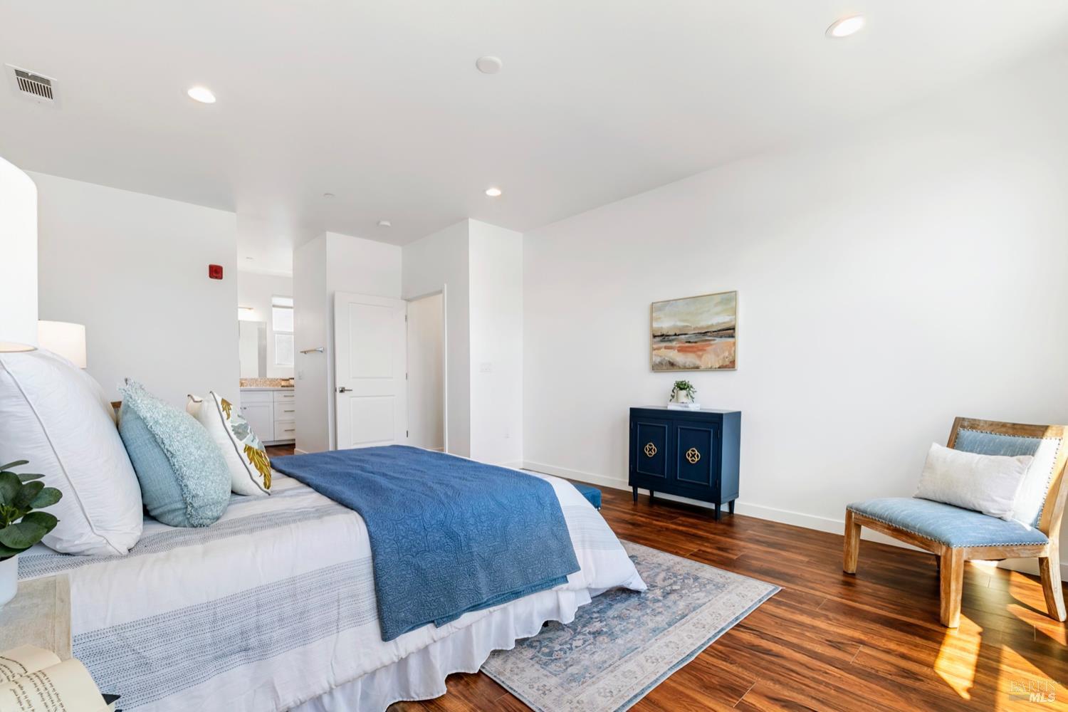 Detail Gallery Image 38 of 51 For 1655 2nd St #306,  Napa,  CA 94559 - 3 Beds | 3/1 Baths