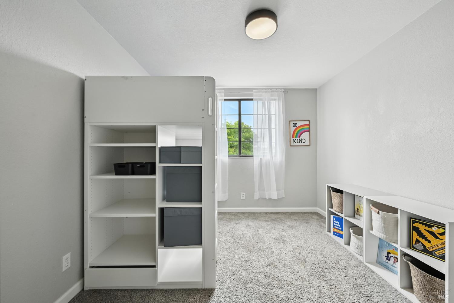 Detail Gallery Image 46 of 54 For 519 Mallory Ave, Windsor,  CA 95492 - 4 Beds | 2/1 Baths