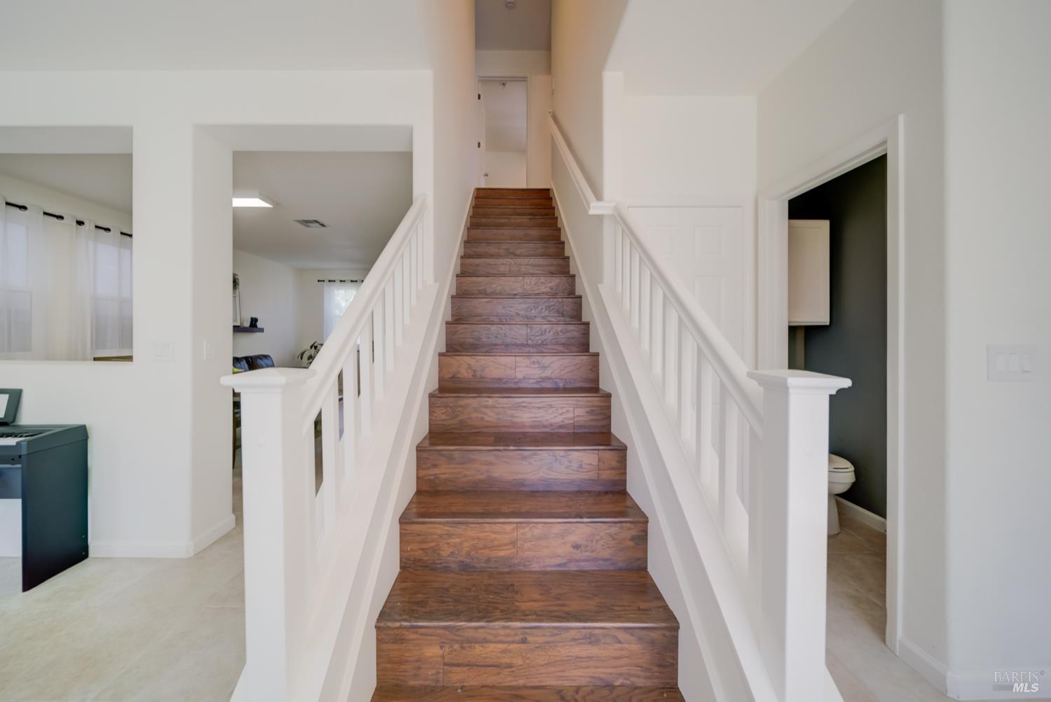 Detail Gallery Image 19 of 52 For 578 Tawny Lake Pl, Fairfield,  CA 94534 - 4 Beds | 2/1 Baths