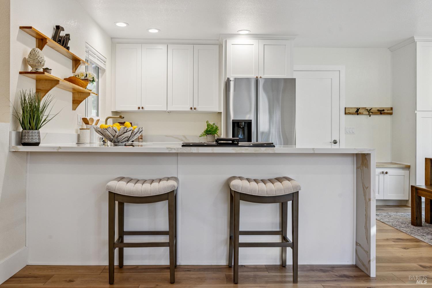 Detail Gallery Image 14 of 60 For 8023 Washington Ave, Sebastopol,  CA 95472 - 4 Beds | 2 Baths