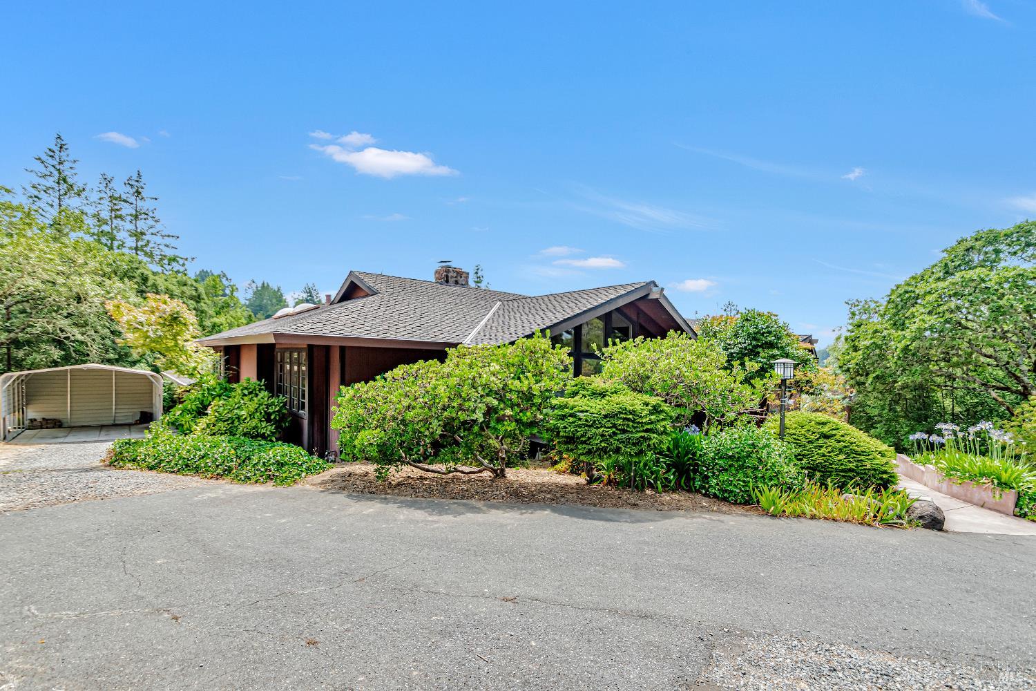 Detail Gallery Image 3 of 63 For 3415 Harrison Grade Rd, Sebastopol,  CA 95472 - 3 Beds | 3 Baths