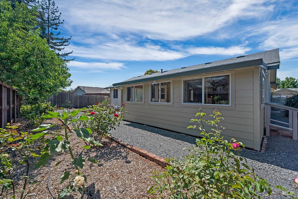 Detail Gallery Image 29 of 37 For 5012 Parkhurst Dr, Santa Rosa,  CA 95409 - 4 Beds | 2 Baths