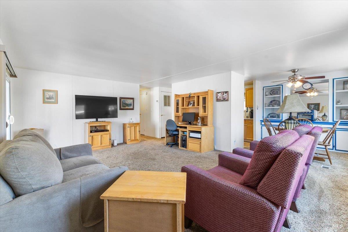 Detail Gallery Image 6 of 26 For 211 W Seven Flags Cir, Sonoma,  CA 95476 - 2 Beds | 2 Baths