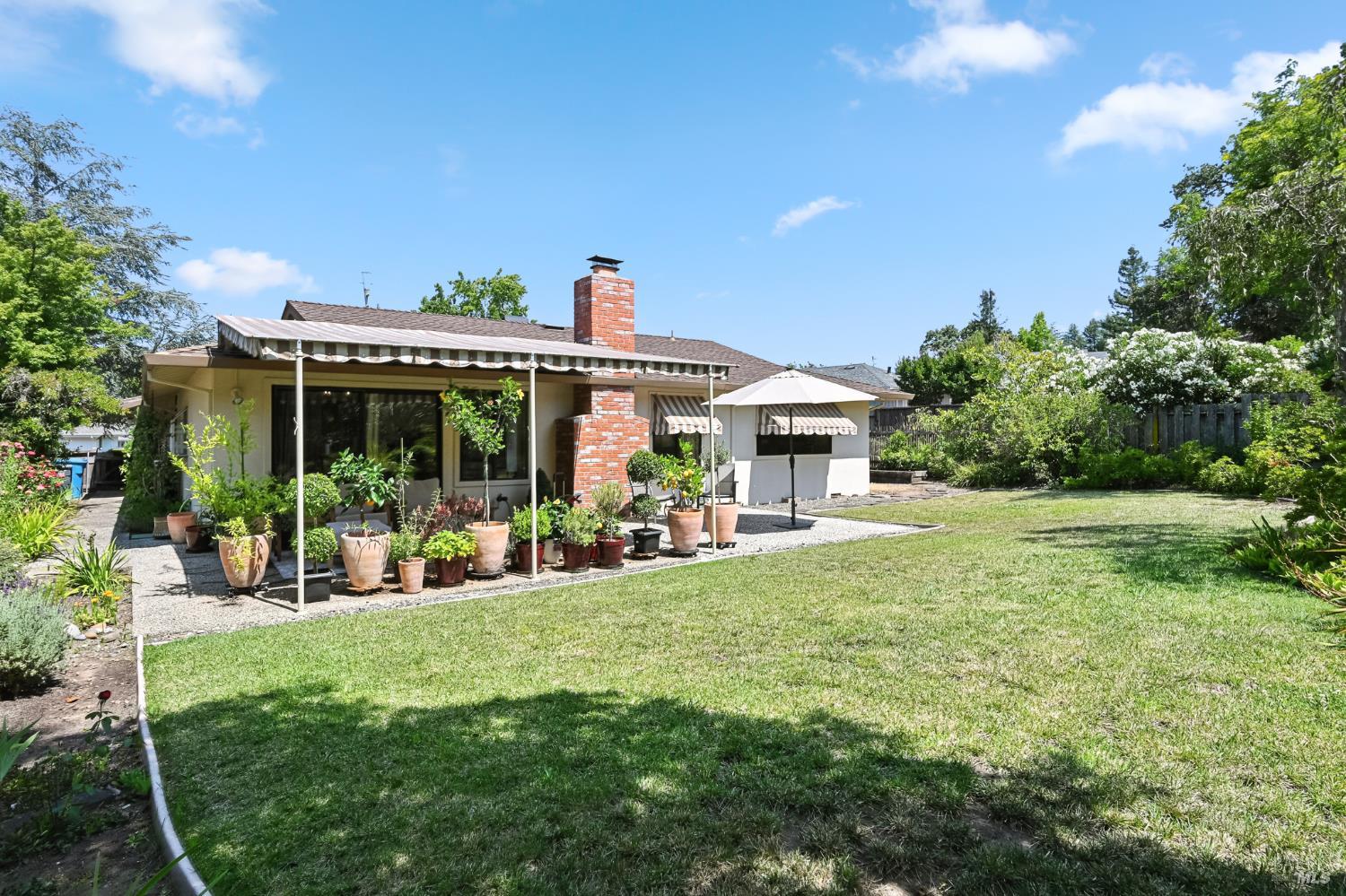 Detail Gallery Image 33 of 42 For 6840 Oakmont Dr, Santa Rosa,  CA 95409 - 4 Beds | 2 Baths