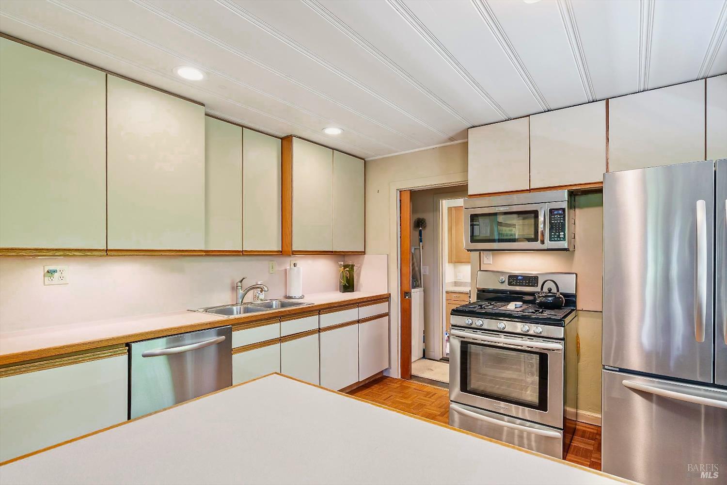 Detail Gallery Image 18 of 52 For 4165 Shook Rd, Sebastopol,  CA 95472 - 3 Beds | 2 Baths