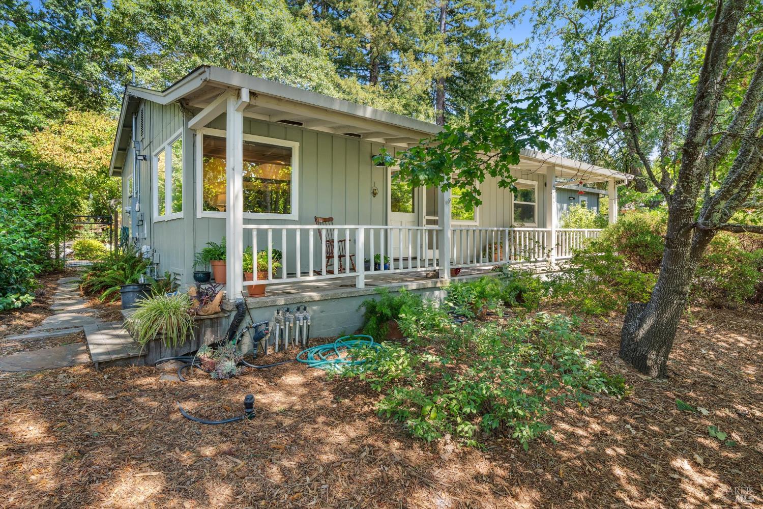 Detail Gallery Image 27 of 52 For 4165 Shook Rd, Sebastopol,  CA 95472 - 3 Beds | 2 Baths