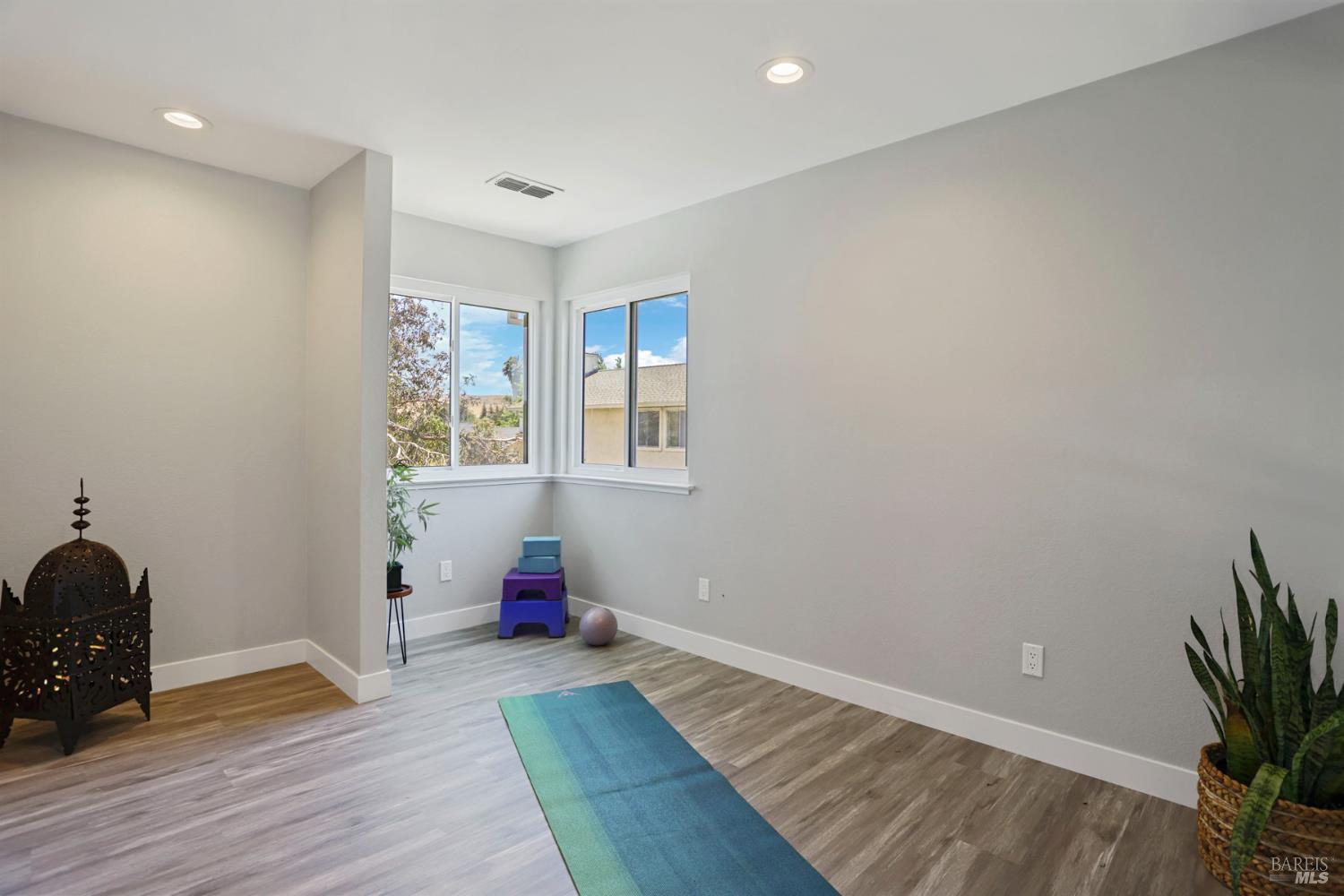 Detail Gallery Image 31 of 51 For 4881 Regency Pl, Fairfield,  CA 94534 - 3 Beds | 2/1 Baths