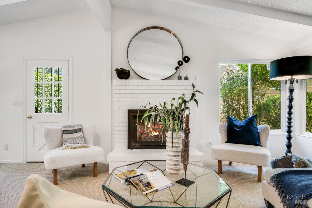 Detail Gallery Image 13 of 65 For 278 Laurel Ave, Kenwood,  CA 95452 - 4 Beds | 2 Baths