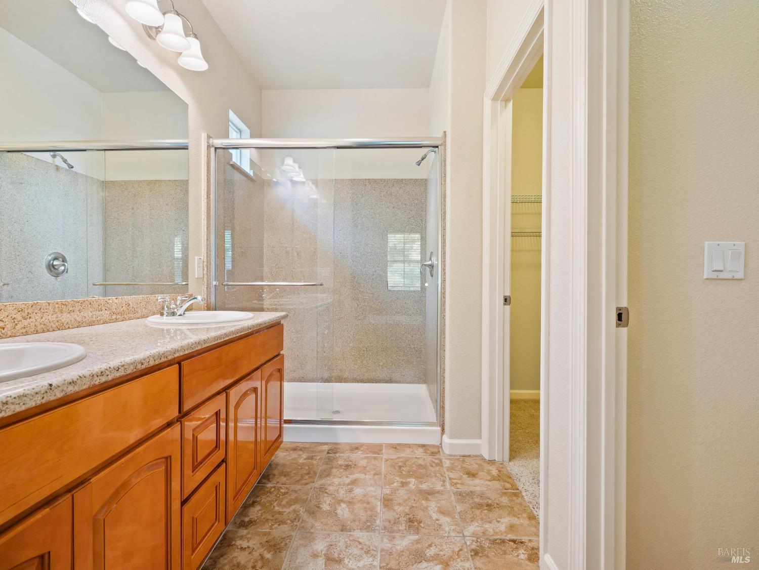 Detail Gallery Image 14 of 28 For 165 Stonegate Cir #E,  Cloverdale,  CA 95425 - 2 Beds | 2 Baths