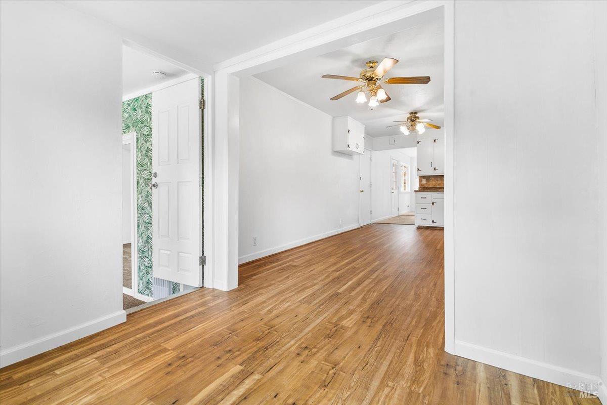 Detail Gallery Image 12 of 37 For 1146 Evans Dr, Santa Rosa,  CA 95405 - 4 Beds | 2 Baths