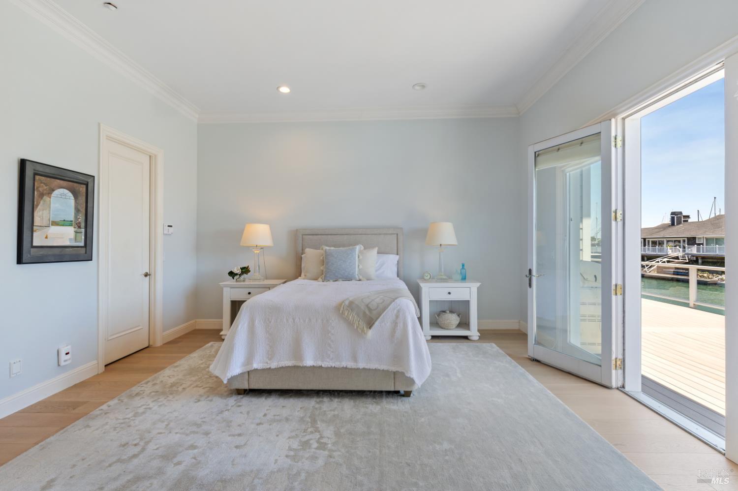 Detail Gallery Image 24 of 44 For 220 Jamaica St, Tiburon,  CA 94920 - 4 Beds | 2/1 Baths