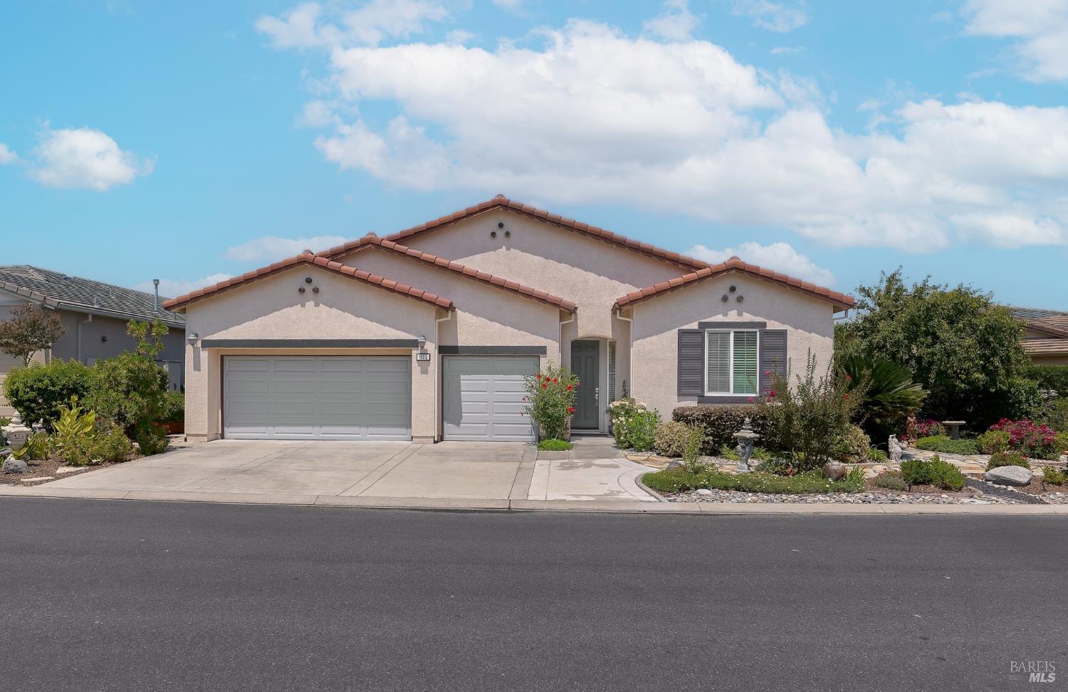 Detail Gallery Image 1 of 27 For 1125 Vintage Dr, Rio Vista,  CA 94571 - 2 Beds | 2 Baths