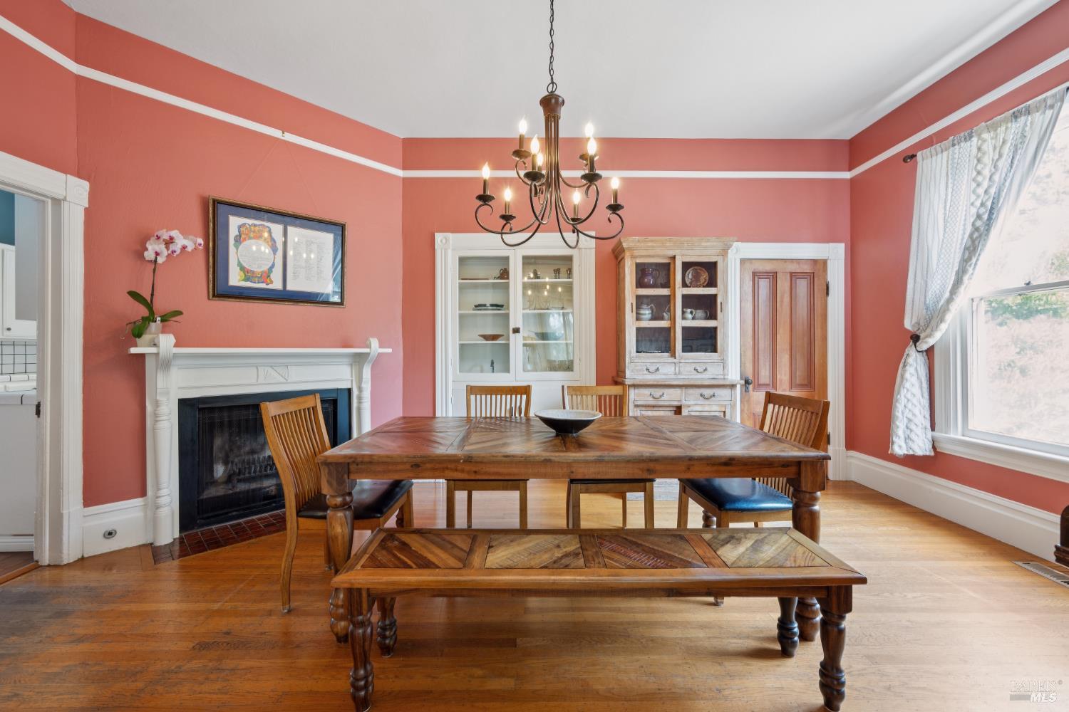 Detail Gallery Image 11 of 56 For 539 Benton St, Santa Rosa,  CA 95404 - 4 Beds | 2 Baths