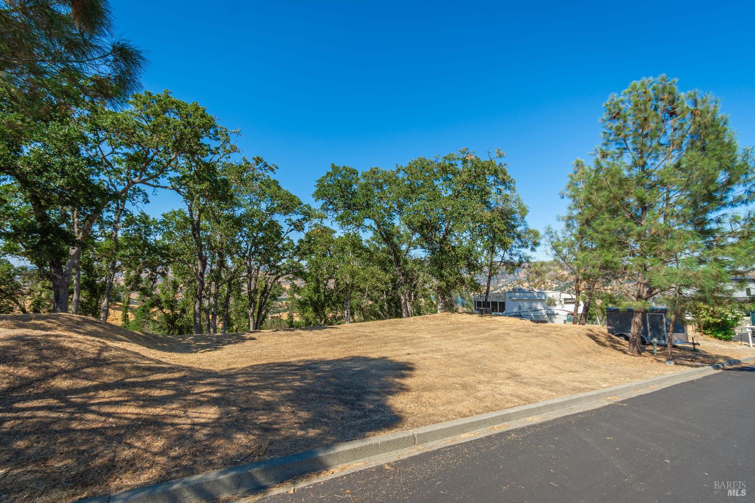 Detail Gallery Image 4 of 31 For 414 Woodhaven Ct, Napa,  CA 94558 - – Beds | – Baths