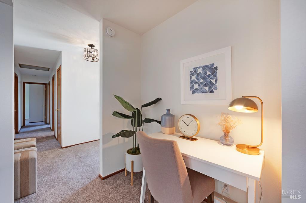 Detail Gallery Image 8 of 37 For 5012 Parkhurst Dr, Santa Rosa,  CA 95409 - 4 Beds | 2 Baths