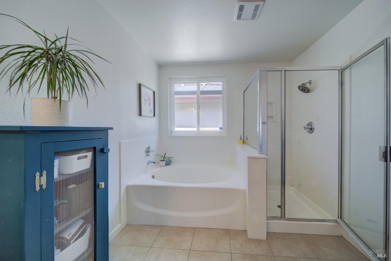 Detail Gallery Image 25 of 52 For 578 Tawny Lake Pl, Fairfield,  CA 94534 - 4 Beds | 2/1 Baths