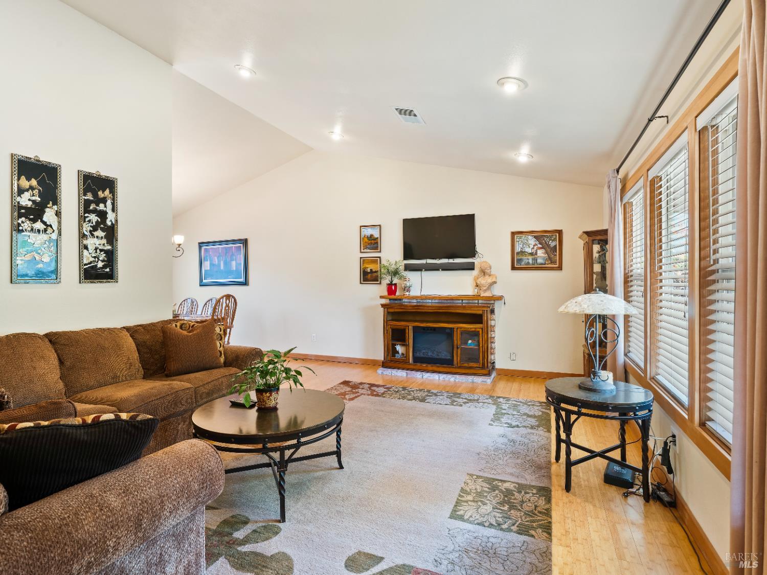 Detail Gallery Image 27 of 47 For 1512 Mayflower Pl, Santa Rosa,  CA 95403 - 3 Beds | 2 Baths