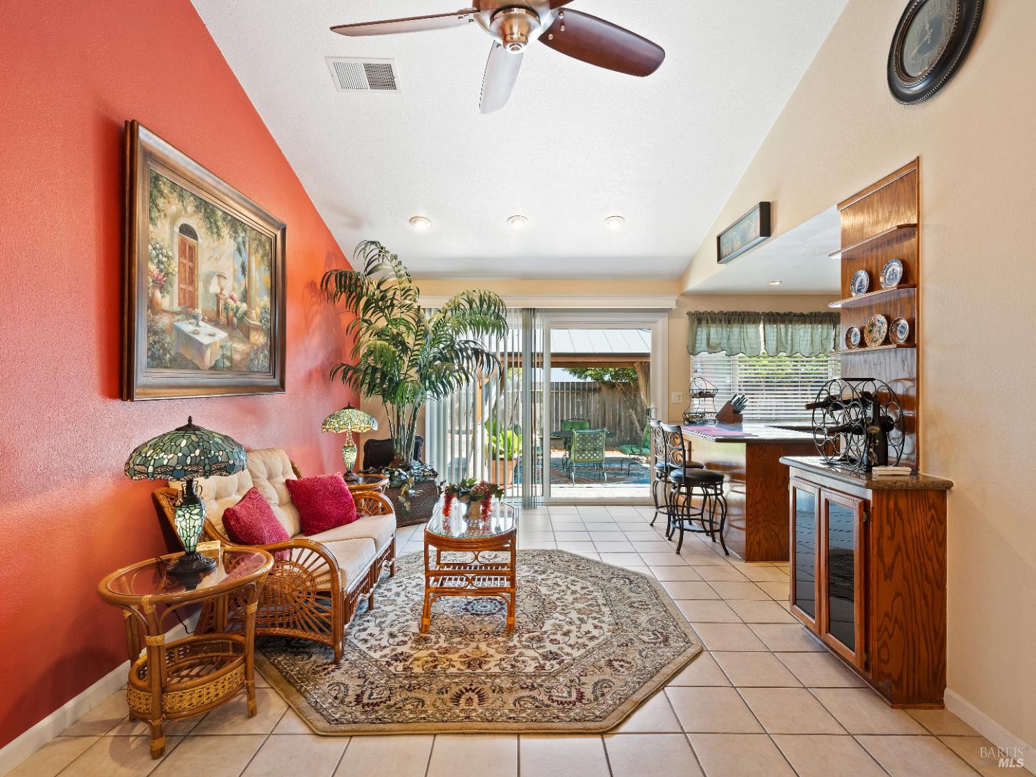 Detail Gallery Image 3 of 47 For 1512 Mayflower Pl, Santa Rosa,  CA 95403 - 3 Beds | 2 Baths