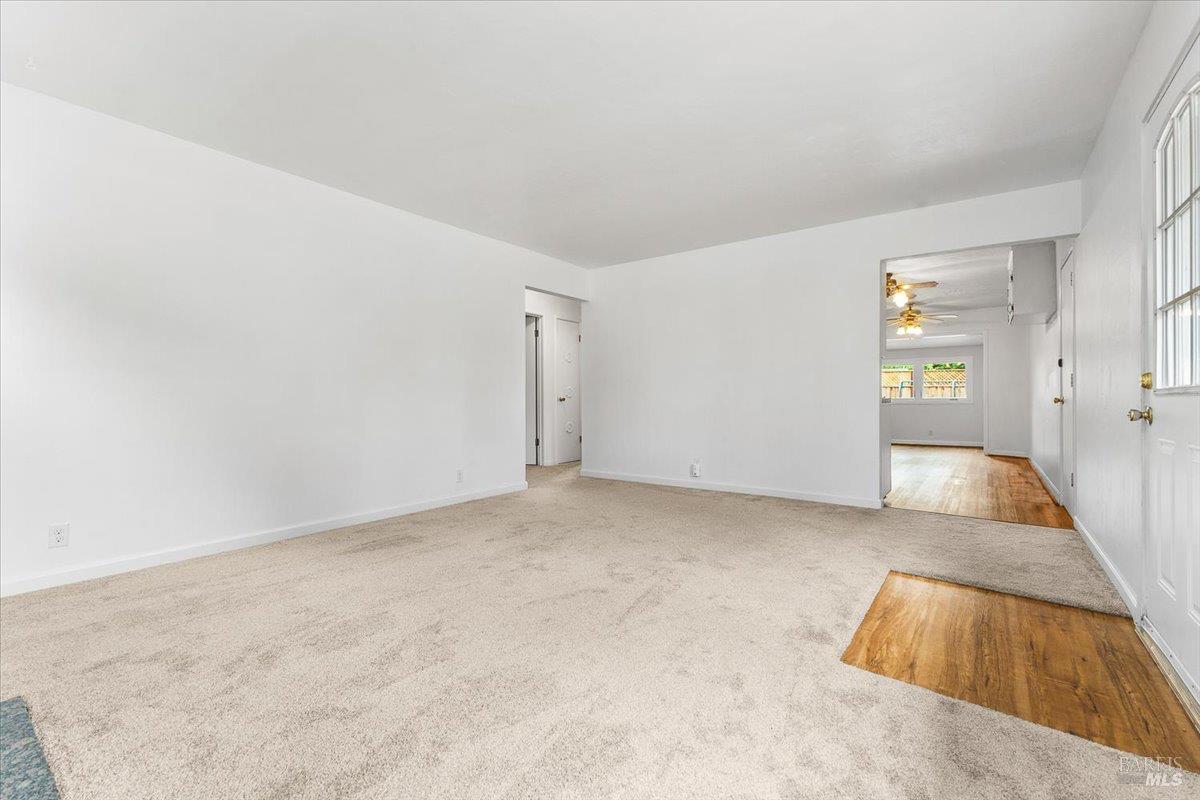 Detail Gallery Image 3 of 37 For 1146 Evans Dr, Santa Rosa,  CA 95405 - 4 Beds | 2 Baths