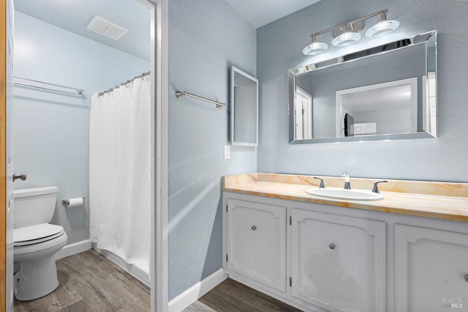 Detail Gallery Image 18 of 43 For 185 Salinas Dr, Vacaville,  CA 95688 - 3 Beds | 2 Baths