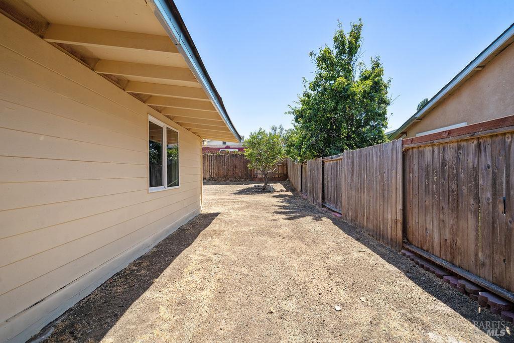 Detail Gallery Image 32 of 39 For 1773 Severus Dr, Vallejo,  CA 94589 - 4 Beds | 2 Baths