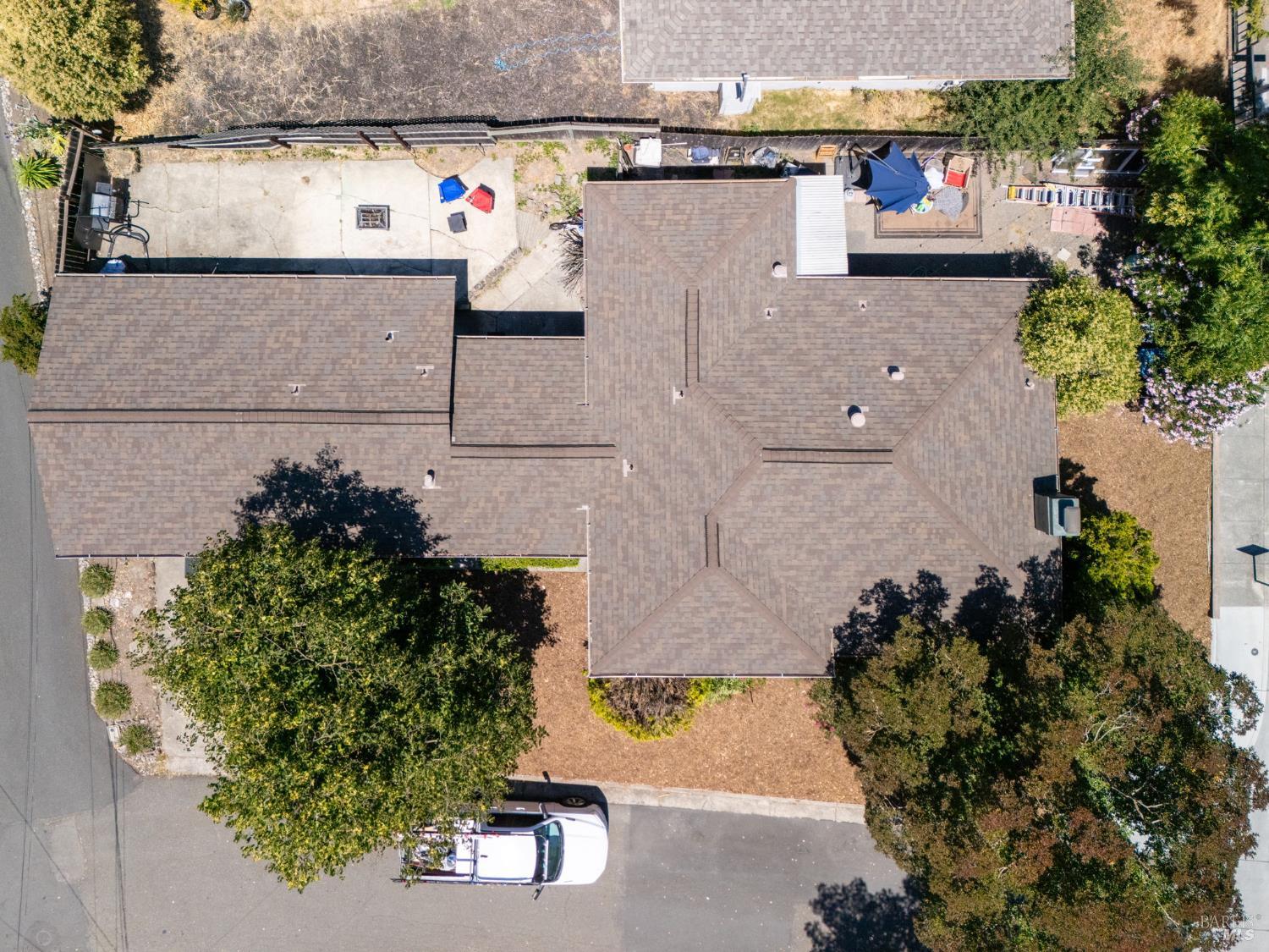 Detail Gallery Image 8 of 10 For 689 Plum Dr, Santa Rosa,  CA 95404 - – Beds | – Baths