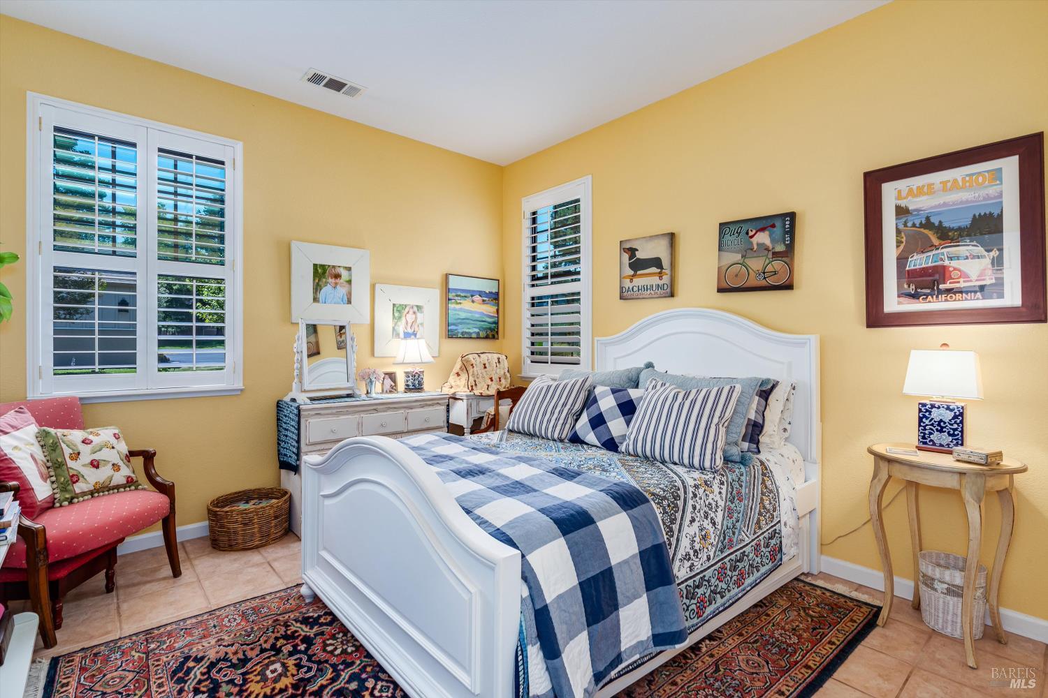 Detail Gallery Image 16 of 28 For 701 Amherst Cir, Sonoma,  CA 95476 - 3 Beds | 2 Baths