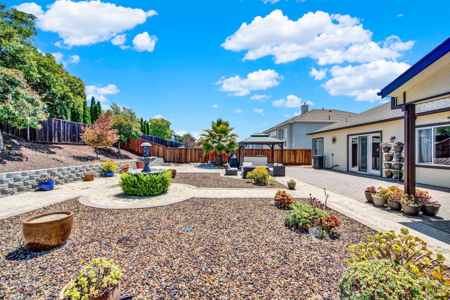 Detail Gallery Image 15 of 94 For 505 Arguello Dr, Benicia,  CA 94510 - 4 Beds | 3 Baths