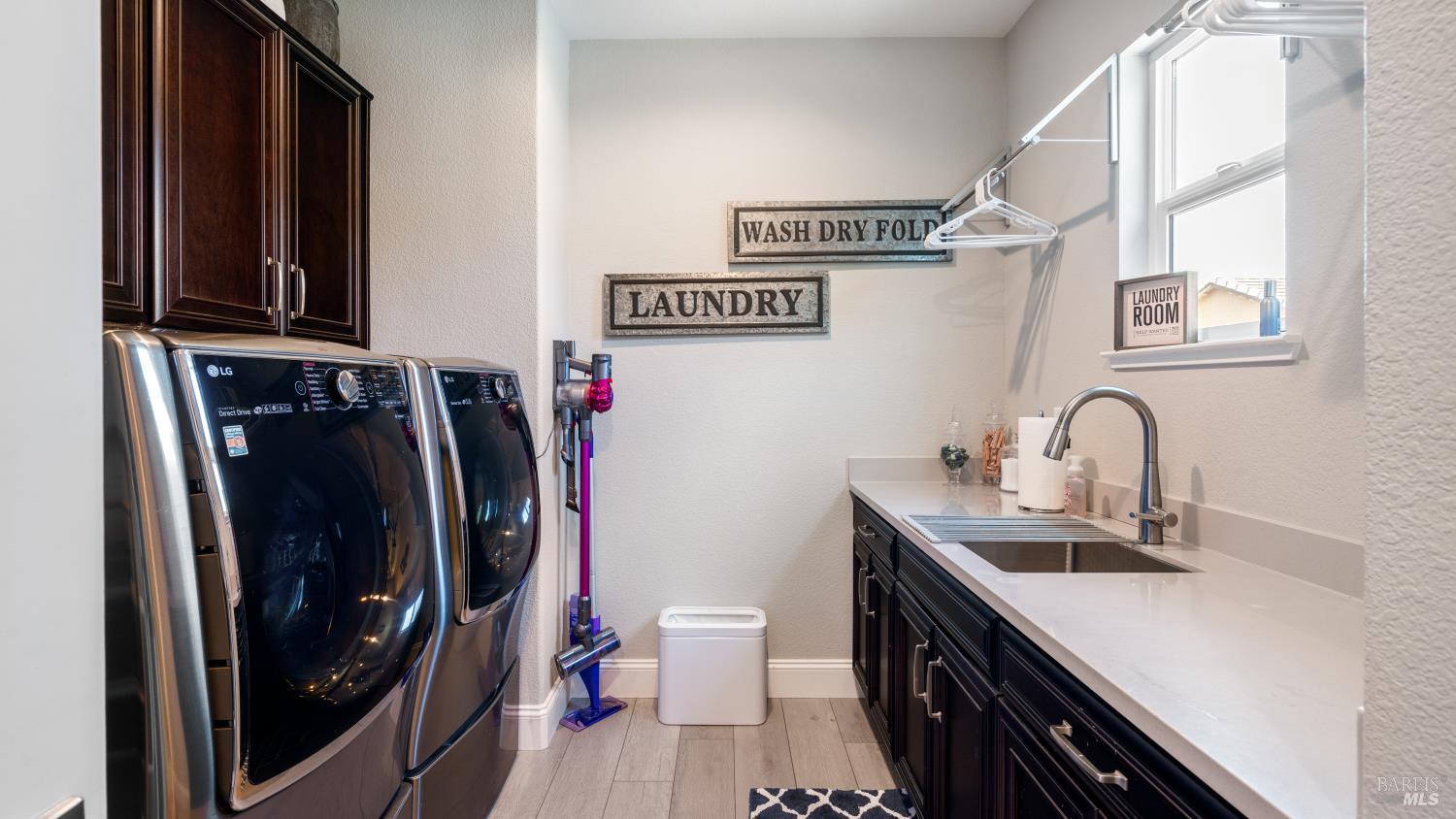 Detail Gallery Image 36 of 51 For 1504 Keats Pl, Rohnert Park,  CA 94928 - 4 Beds | 3 Baths