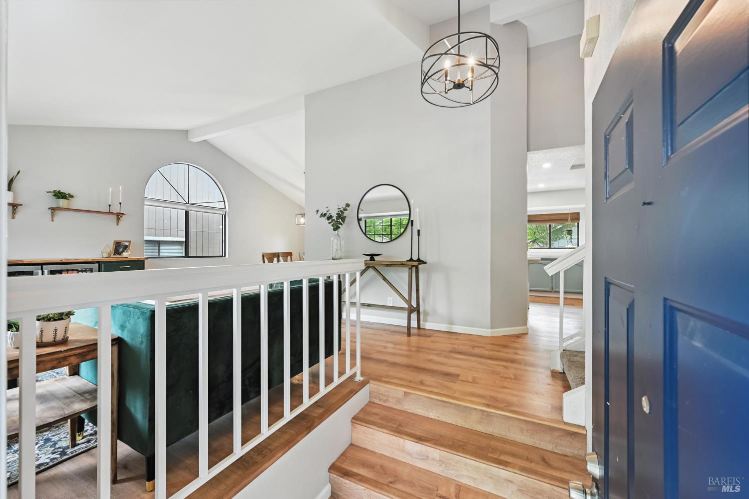 Detail Gallery Image 5 of 54 For 519 Mallory Ave, Windsor,  CA 95492 - 4 Beds | 2/1 Baths