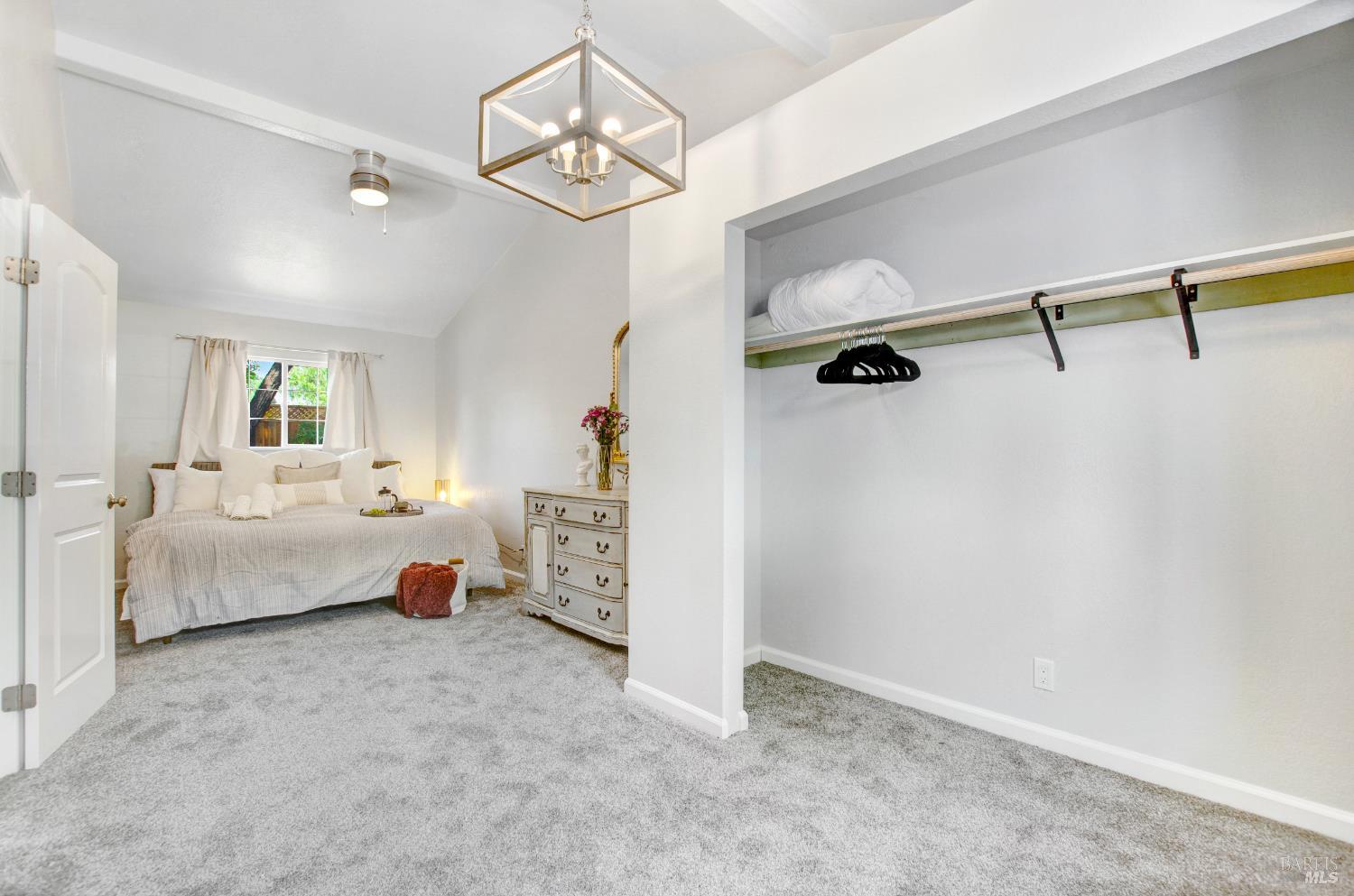 Detail Gallery Image 9 of 36 For 2721 Comanche St, Santa Rosa,  CA 95403 - 3 Beds | 2 Baths
