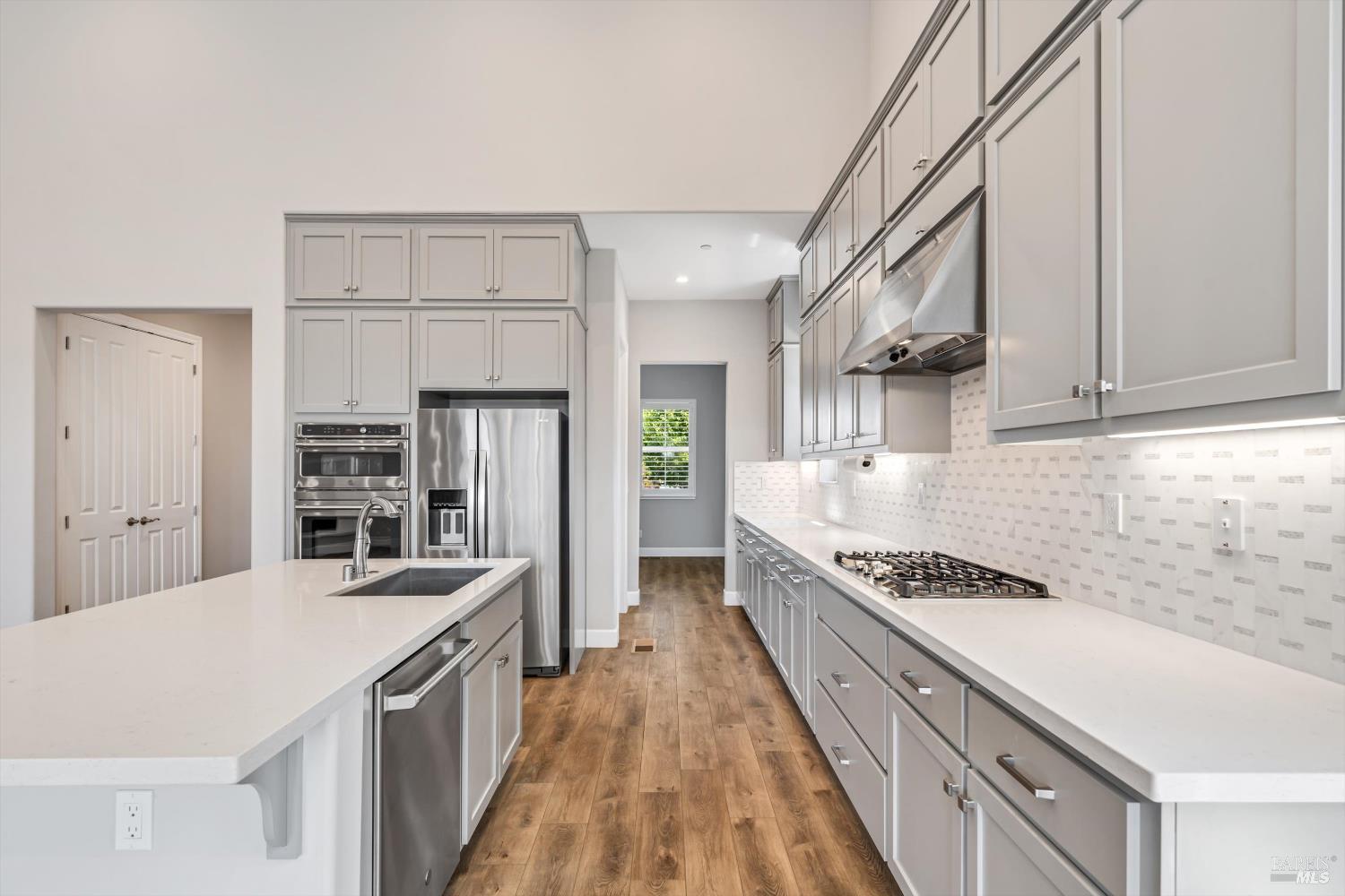 Detail Gallery Image 4 of 34 For 4716 Paulette Pl, Santa Rosa,  CA 95403 - 3 Beds | 2 Baths