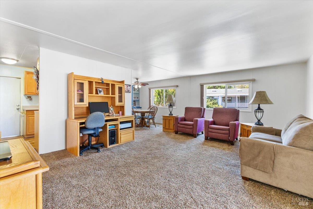 Detail Gallery Image 5 of 26 For 211 W Seven Flags Cir, Sonoma,  CA 95476 - 2 Beds | 2 Baths