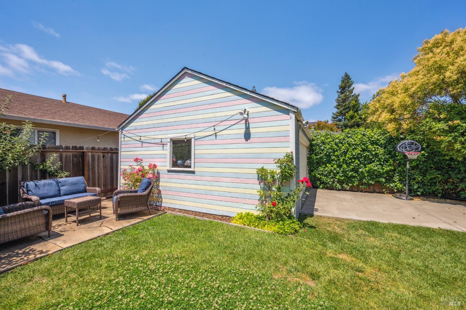 Detail Gallery Image 54 of 56 For 539 Benton St, Santa Rosa,  CA 95404 - 4 Beds | 2 Baths