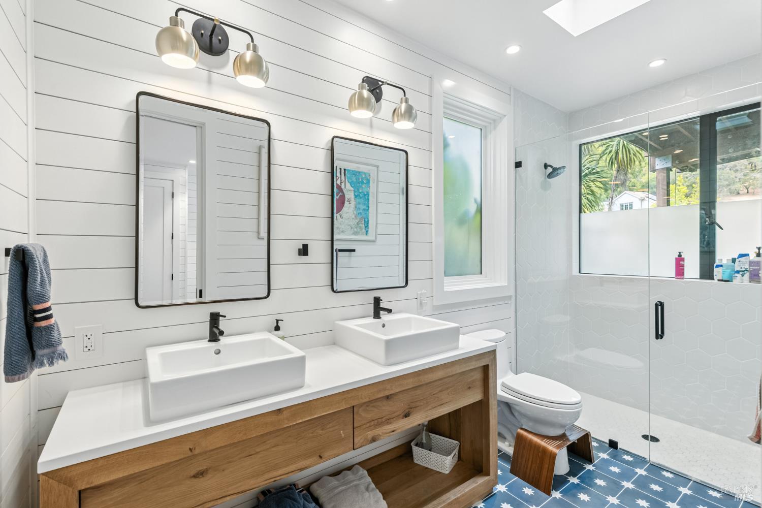 Detail Gallery Image 36 of 63 For 31 Glen Dr, Mill Valley,  CA 94941 - 4 Beds | 4 Baths