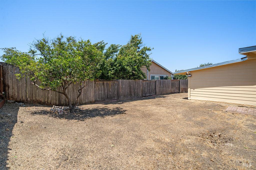 Detail Gallery Image 33 of 39 For 1773 Severus Dr, Vallejo,  CA 94589 - 4 Beds | 2 Baths